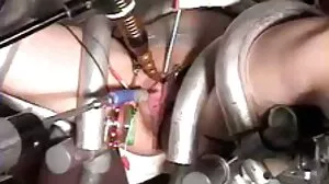 லில்' ட்யூட் நன்றி தெரிவிக்கும் போது மாற்றாந்தாய்க்கு அடிக்கிறார்
