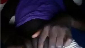 கேரிங் MILF ஸ்டெப்சன் ஸ்டீவை செக்ஸ் & ஃபேஷியலுக்காக எழுப்புகிறது