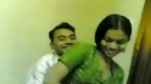 சிறிய பொன்னிற டீன் கியாரா எப்போதும் பெரிய கனவுகள்!