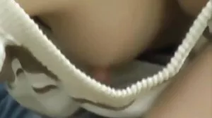 ஸ்டெப்சன் MILF இன் கீழ் தனது வாழ்க்கையின் சவாரியைக் கொண்டுள்ளார்