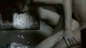 சோம்பேறி லாரி டில்டோவுடன் ஸ்டெப்மாவைக் கண்டுபிடிக்கிறார்