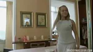 பென்னி பார்பர் உங்கள் கனவு MILF ஒர்க்அவுட் பார்ட்னர்