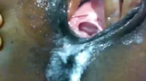 Skewlgirl யூனிஃபார்ம் ரைடுகளில் சிறிய வைல்ட் ப்ளாண்ட்