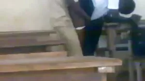 பிபிசி பயிற்சியாளருடன் தொழில்முறை புஸ்ஸி நீட்டுதல்